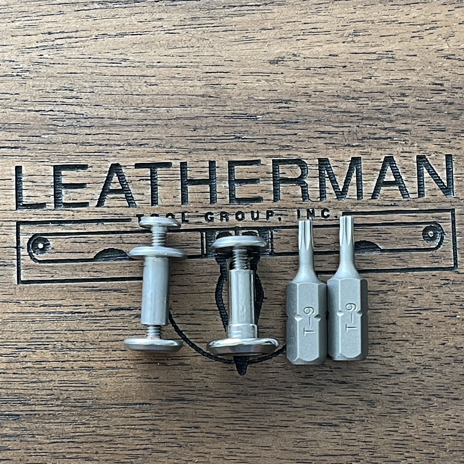 Leatherman Skeletool Screws Parts Leatherman Skeletool screws replacement pin