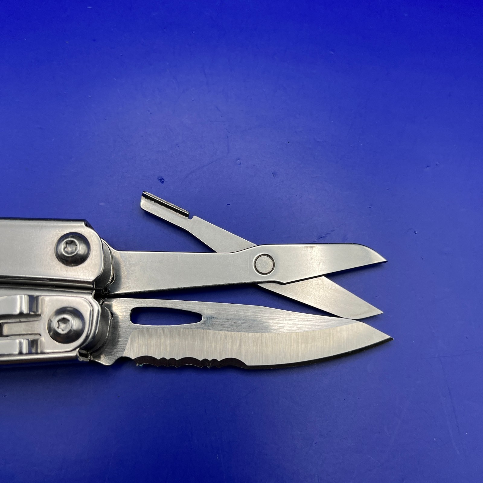 Leatherman Stainless Steel Wingman Multi Tool Scissors Knife Plier
