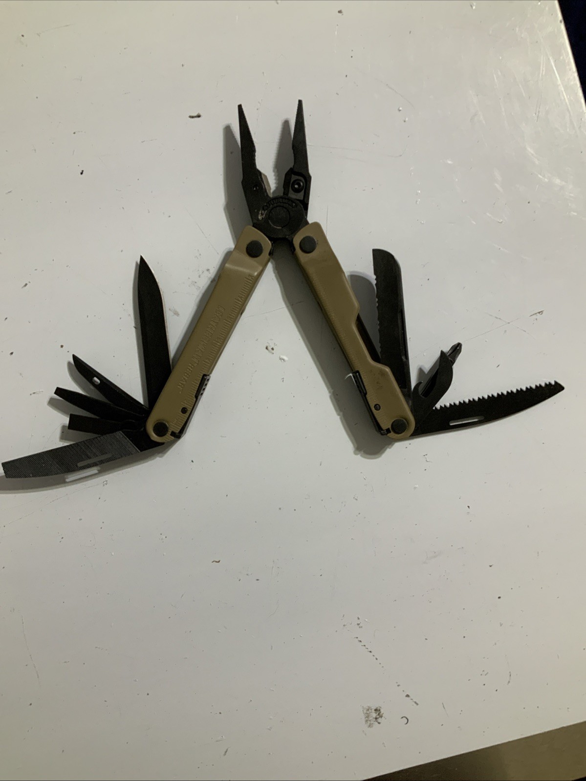 Leatherman Rebar Multitool with Replaceable Wire Cutters Coyote Tan – V20