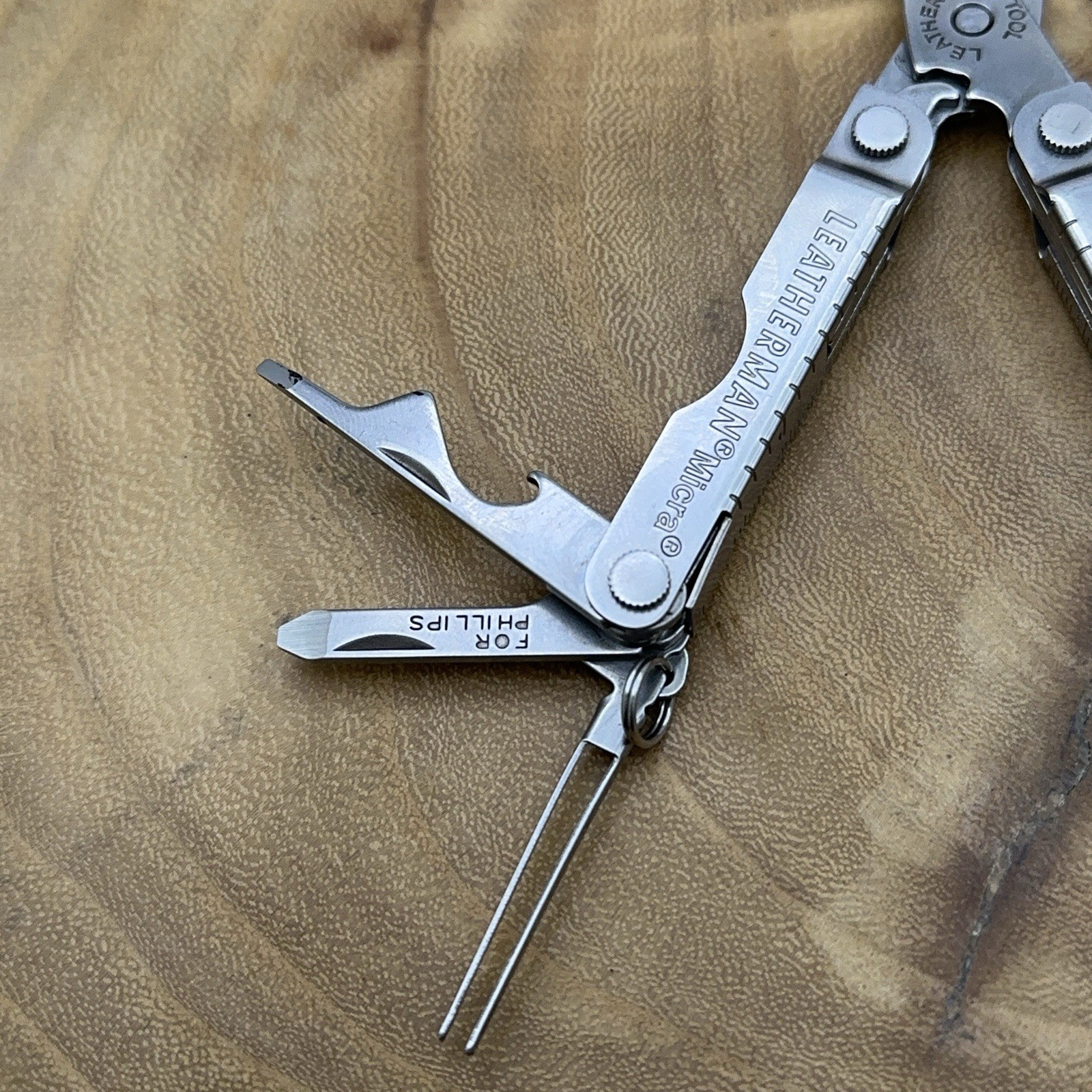 1 Leatherman Micra Stainless Mini Multitool Knife, Stainless Dated 01/17 *READ*