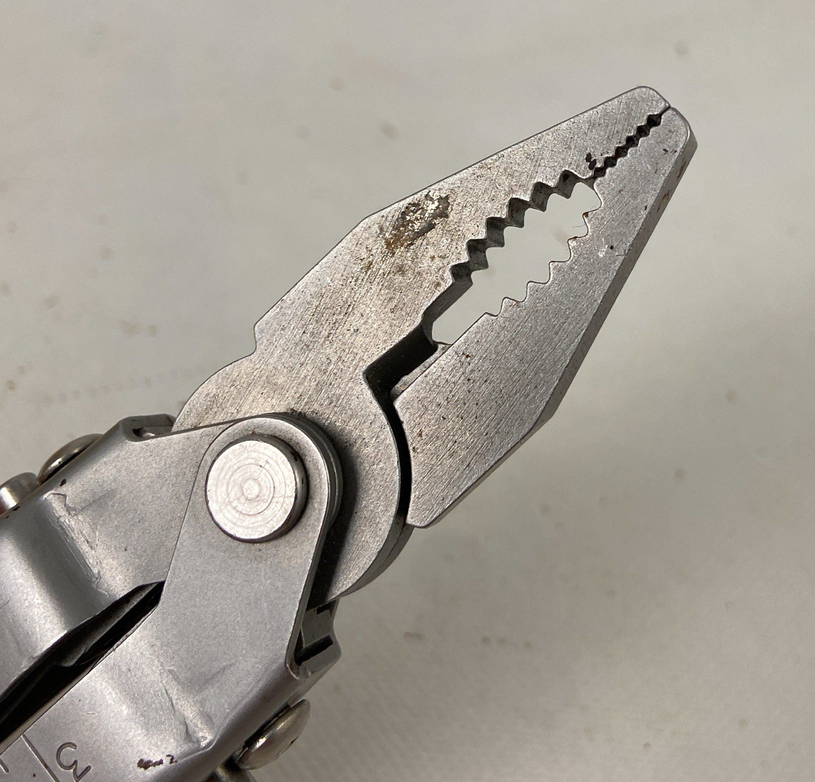 🌟Gerber USA MP400 Blunt Nose Multi-Tool, Pliers, Knife, **BROKEN CAN OPENER**