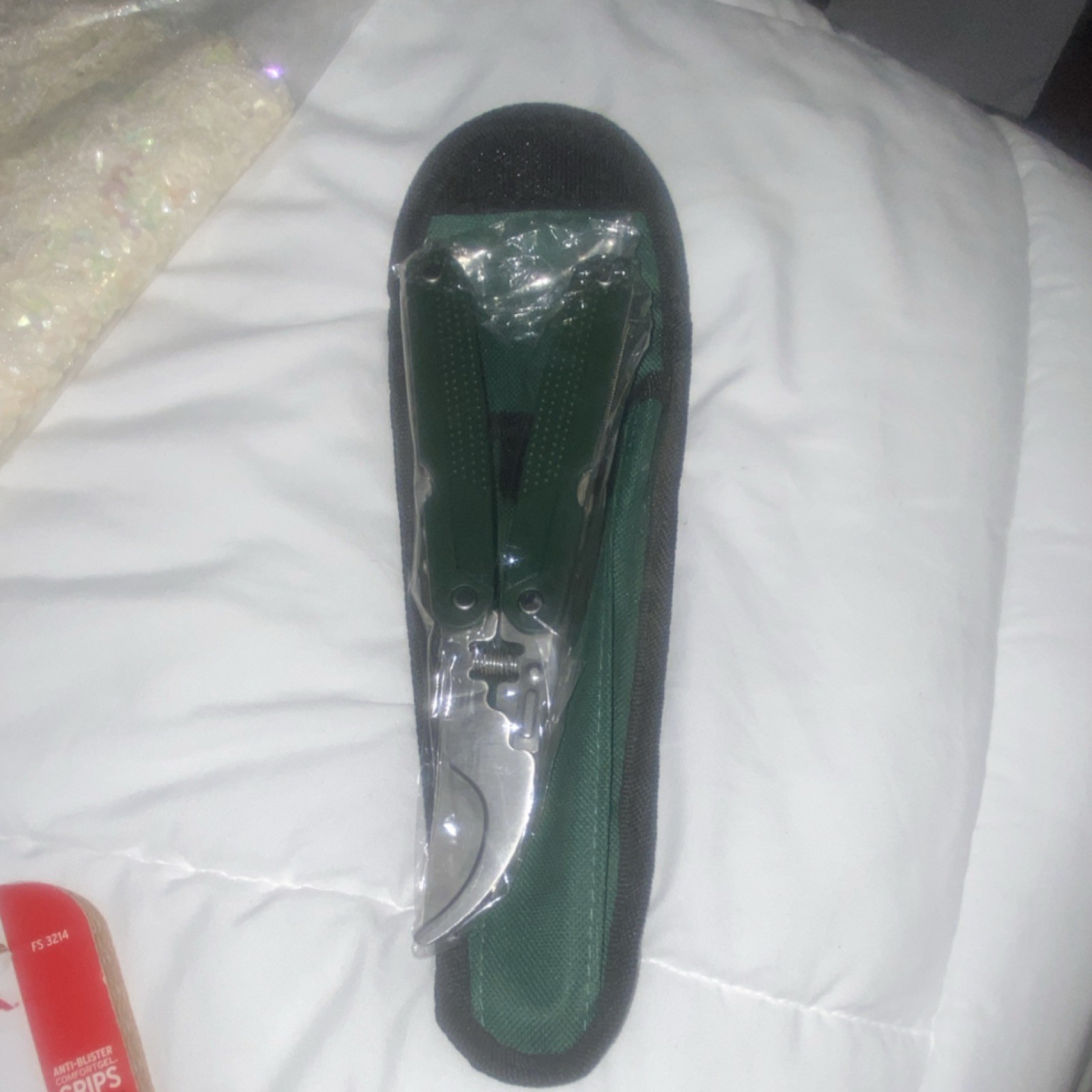 Stainless Steel Multi-Tool Knife, Straight Edge, Silver/Green, with Sheath