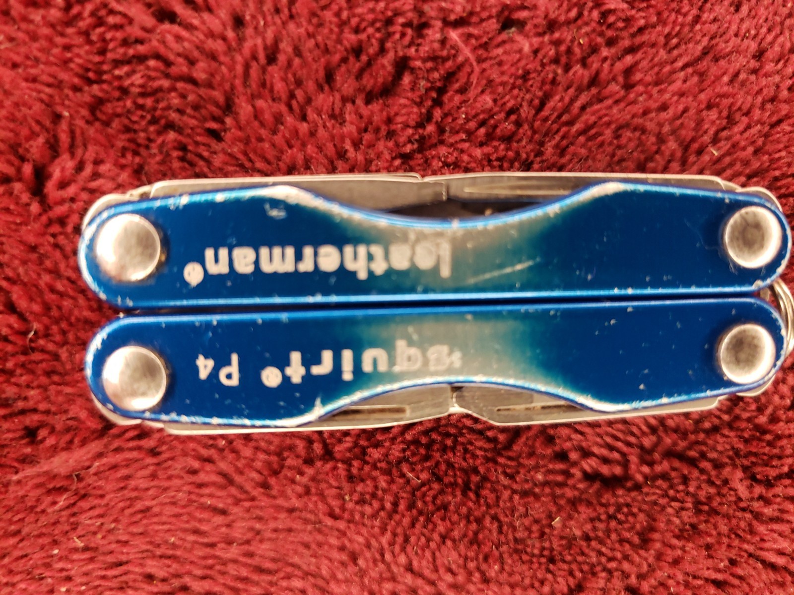 🔴 Leatherman Squirt P4 Multi-Tool Blue Keychain