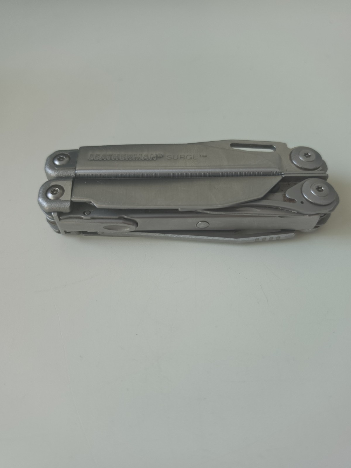 LEATHERMAN SURGE 19-In-1 Heavy Duty Multitool Locking Blade Xchanger