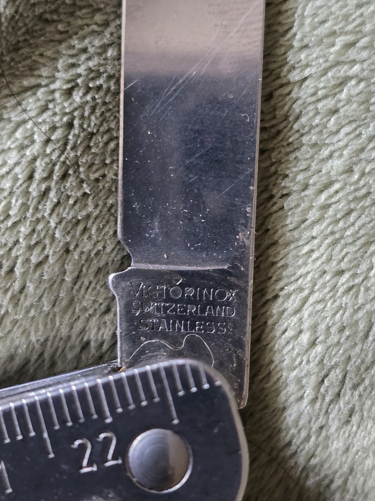 Victorinox (Swiss Army) Swiss Tool Multi Tool – Pliers & Sheath