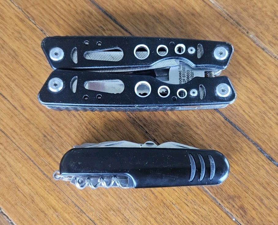 Lot of 2 Multi Tools – WILDTRAK Swiss Army Style Knife & WORKZONE Multi-Function