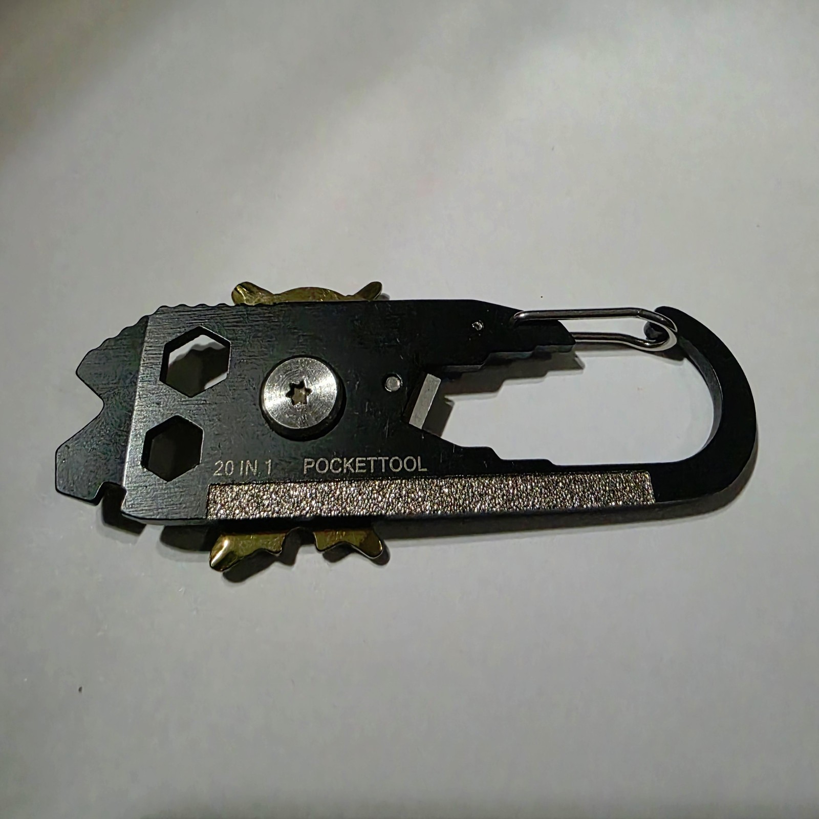 20-IN-1 Carabiner Pocket Multi-Tool Mad Man