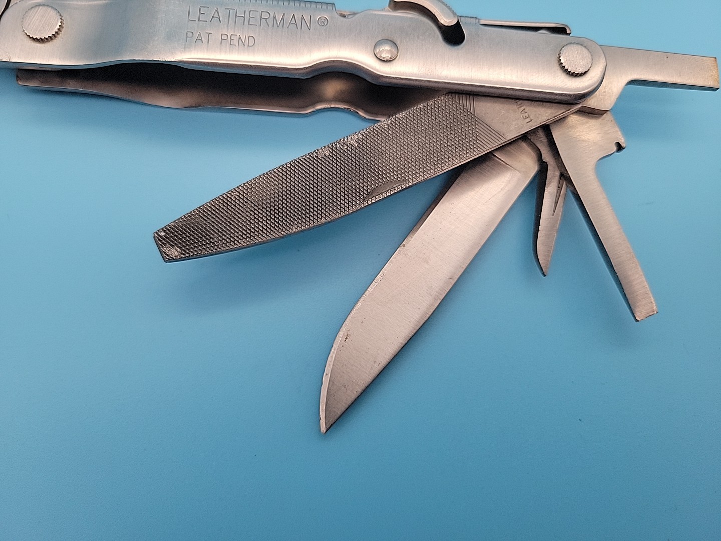 Leatherman Super Tool 200 Multi-Tool – Dated 1203 – Pliers, Knife, Saw, File