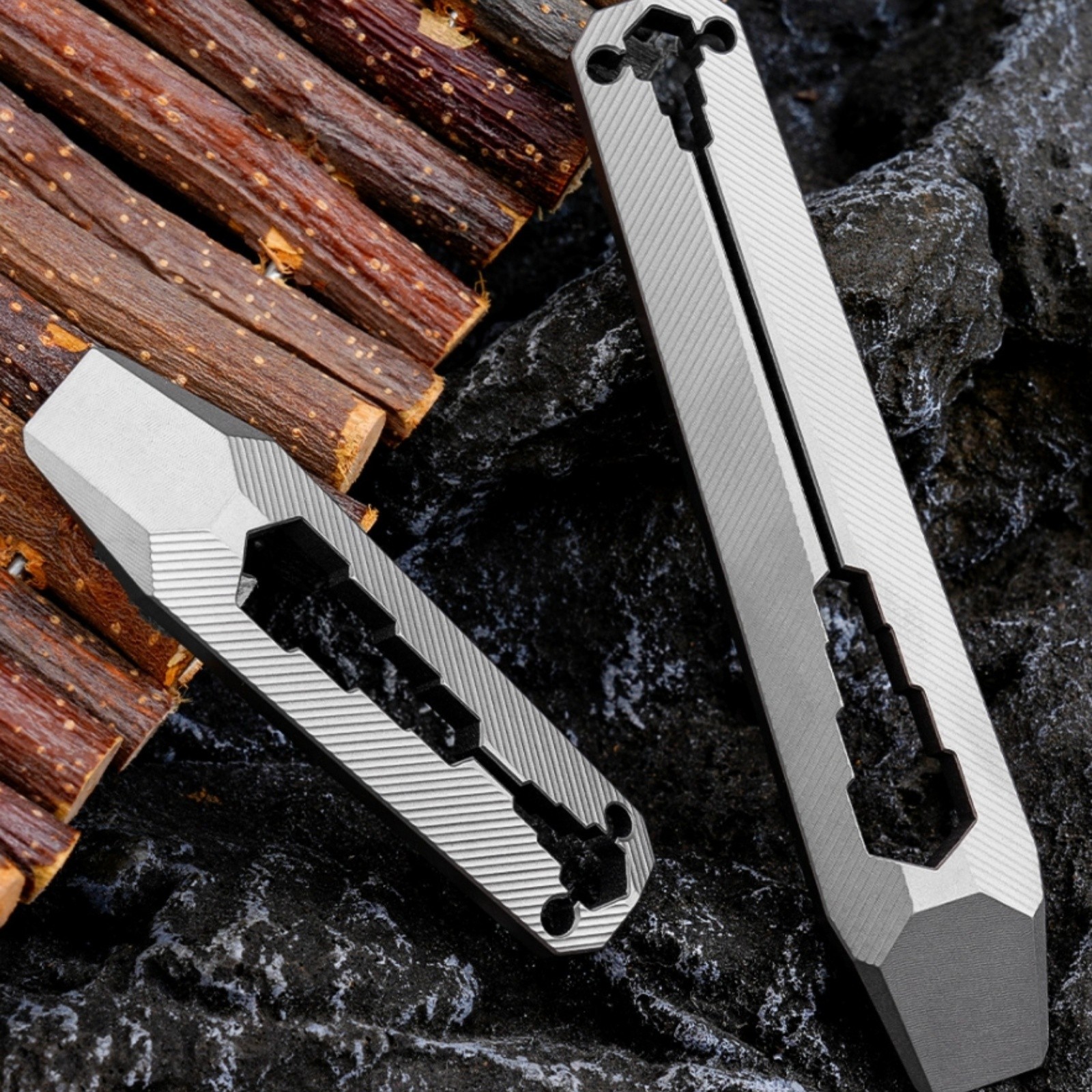 Titanium Alloy EDC Mini Pry Bar Keychain Wrench Portable Pocket Tool A++++