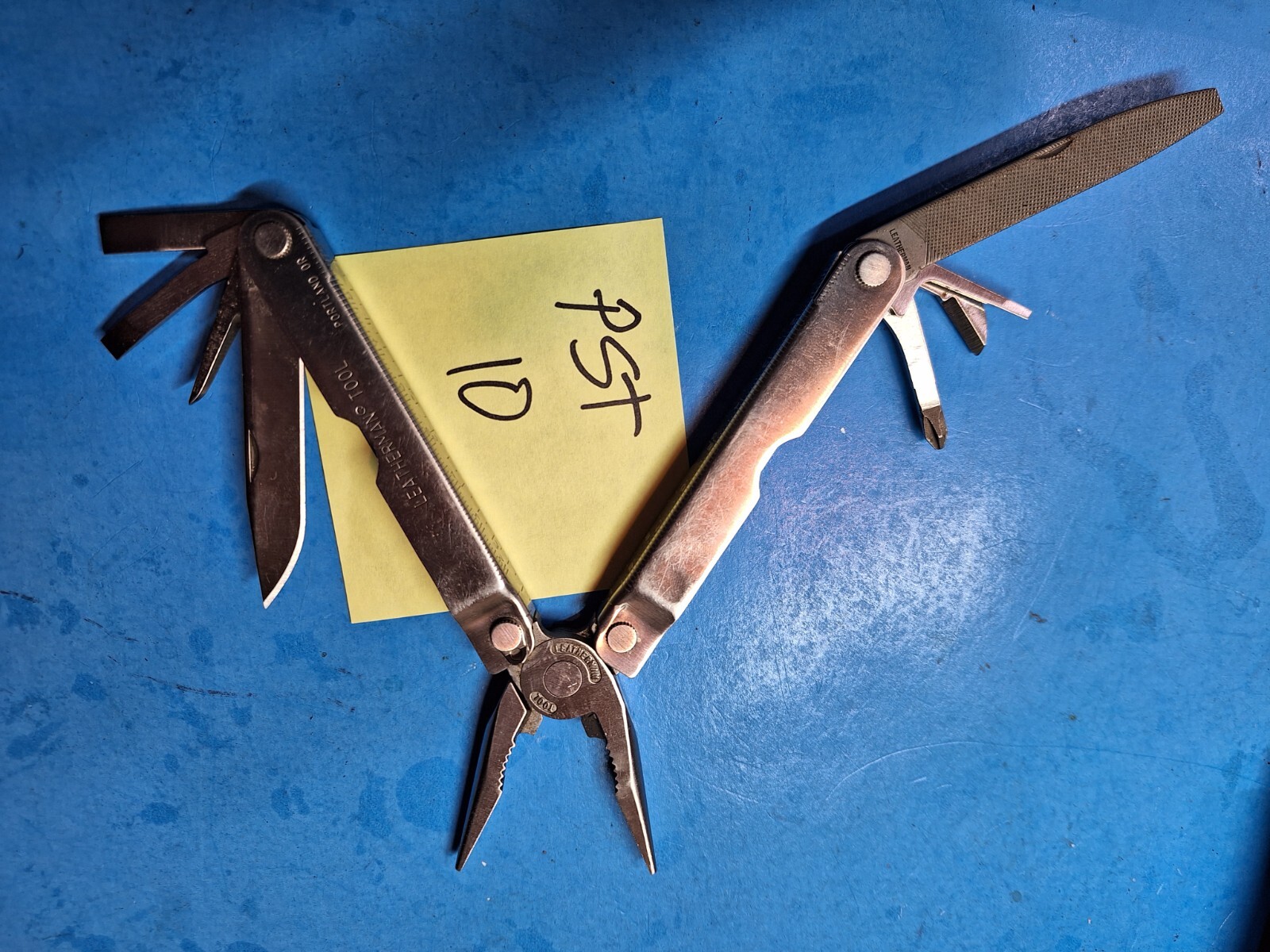 1 LEATHERMAN ORIGINAL PST Multi Tool DATE 0304 EXCELLENT LOT PST10