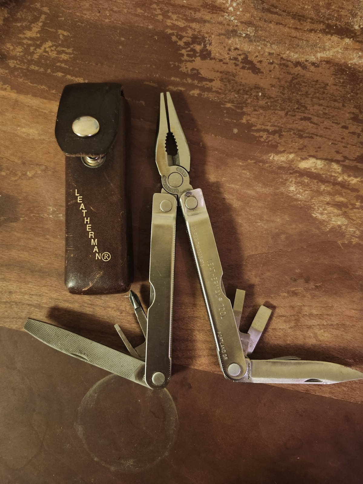 Vintage Original Leatherman Multi-Tool Portland OR TM “0895” w/ Leather Sheath