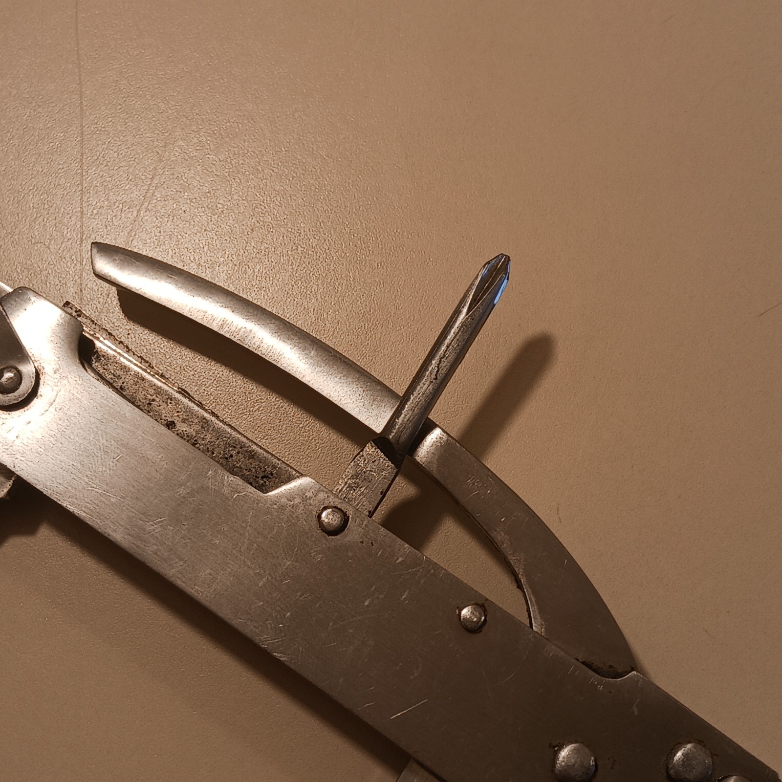 MAXAM 6″ Stainless Steel Multi-Tool Folding Pliers Knife Survival Camping Gear