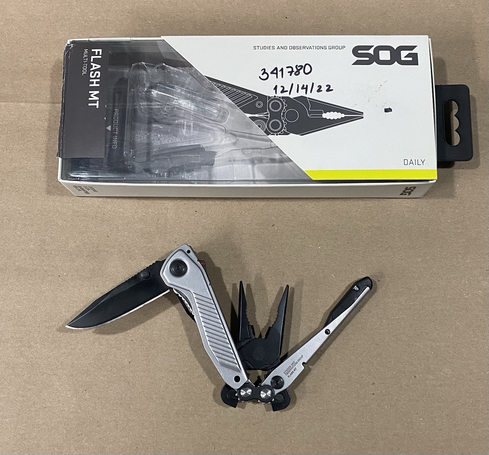SOG FLASH MT- SILVER+BLACK