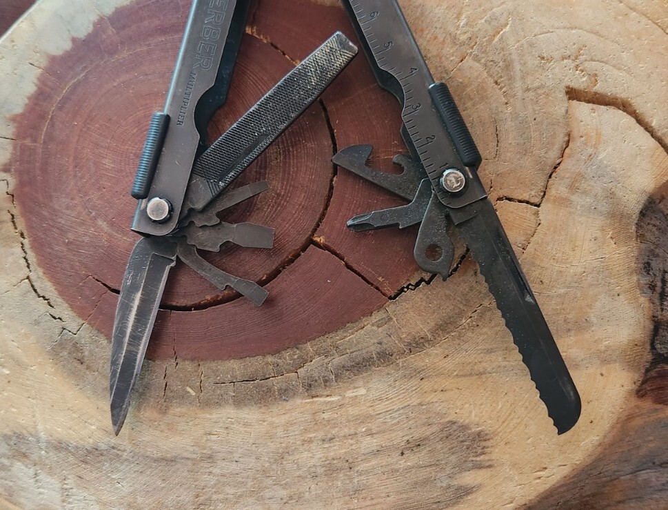 Gerber MP600 Multi-Tool Multi-Plier Black Oxide w/ Sheath – Great P75