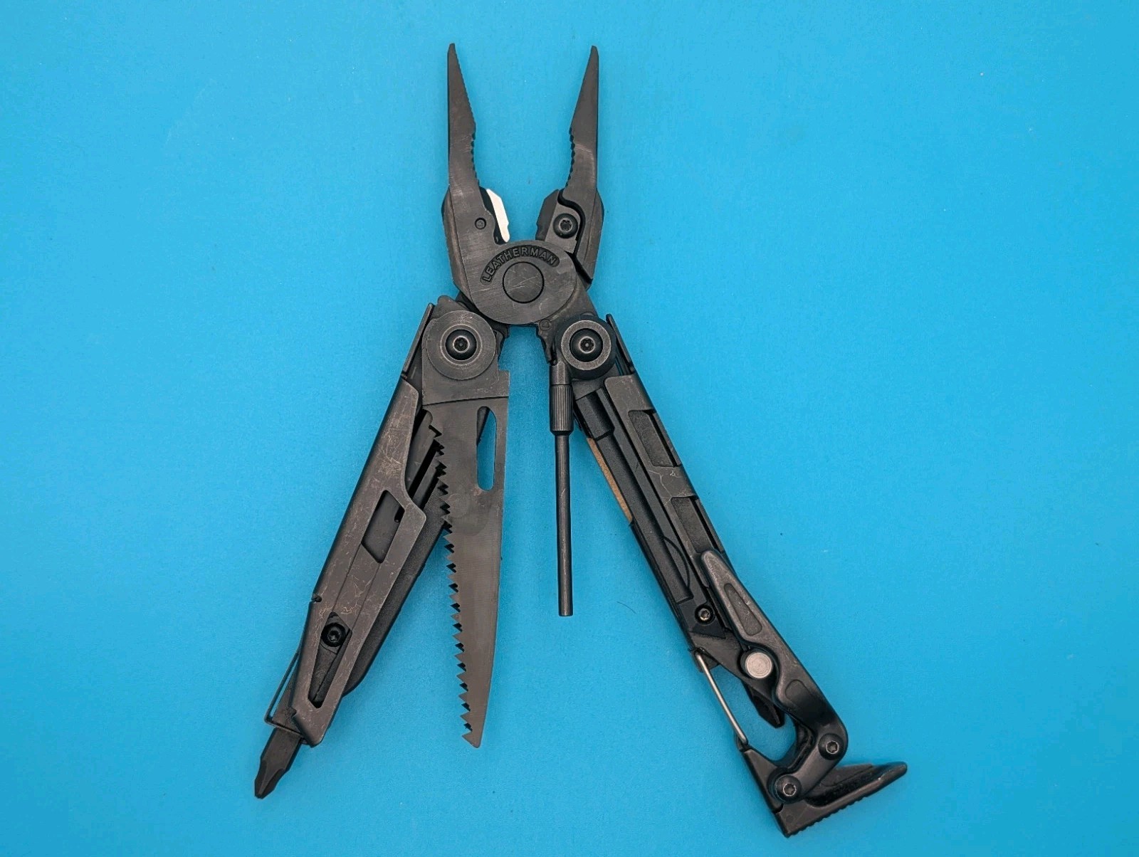 Leatherman MUT Multi Tool!