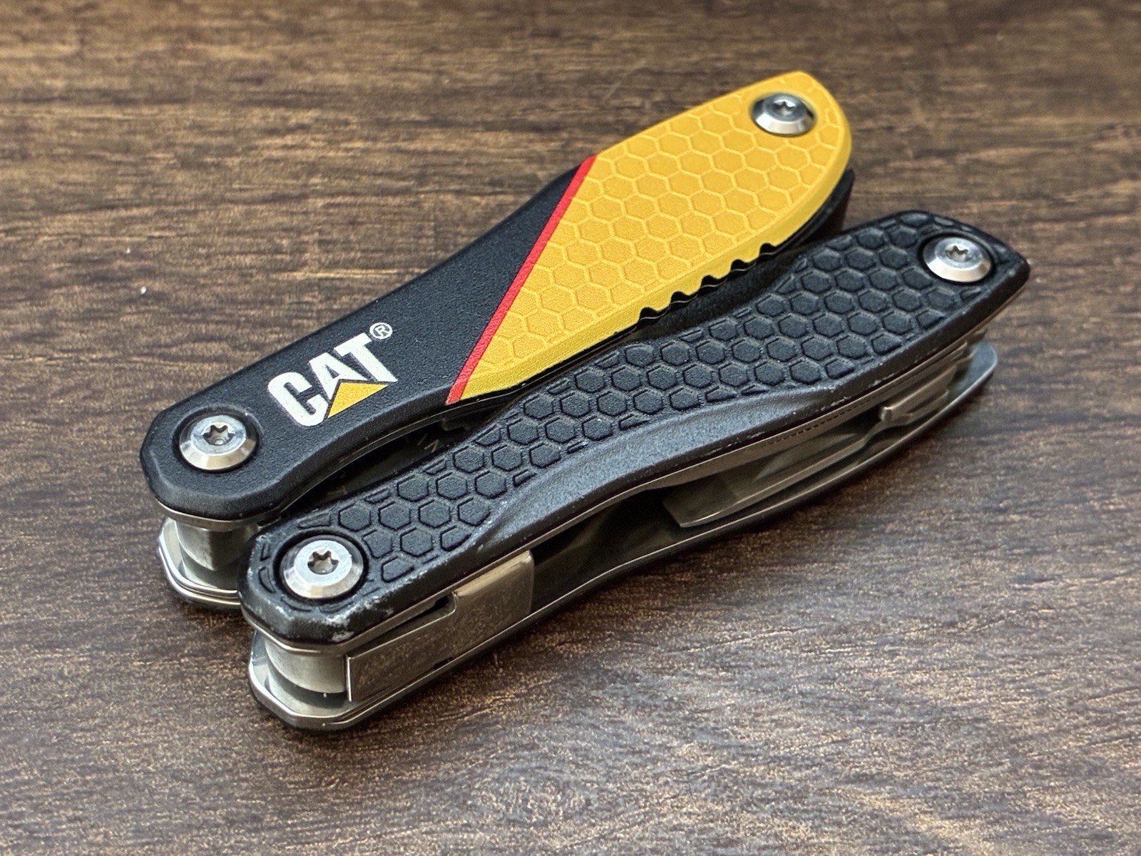 CAT Black & Yellow Multi-Function Tool 12-in-1