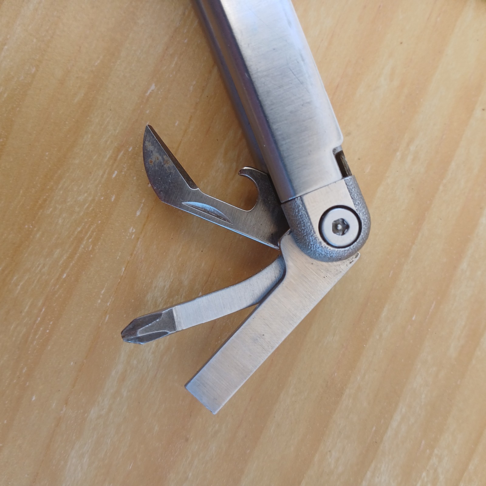 LEATHERMAN Multi tool LOT of 4 | PST II, Rebar, Wave, Fuse