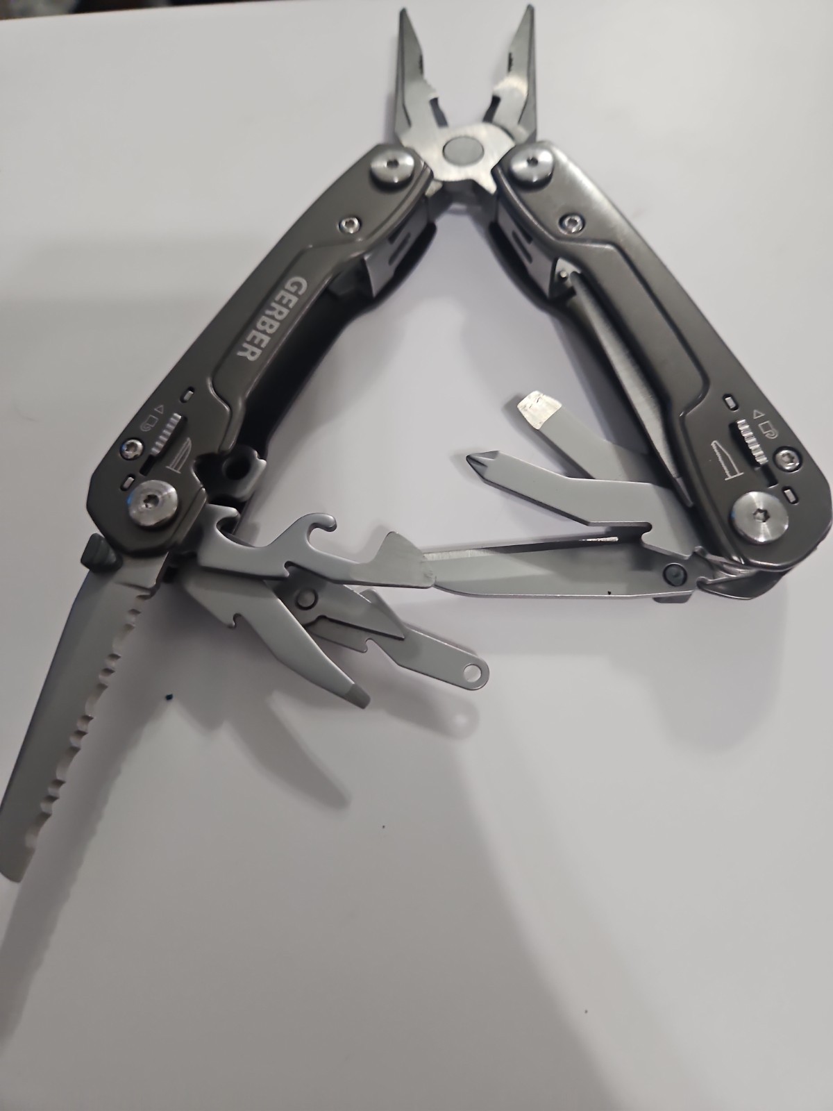 GERBER Resolve Multi Tool Leatherman Pliers Camping Hiking Hunting Titanium Gray