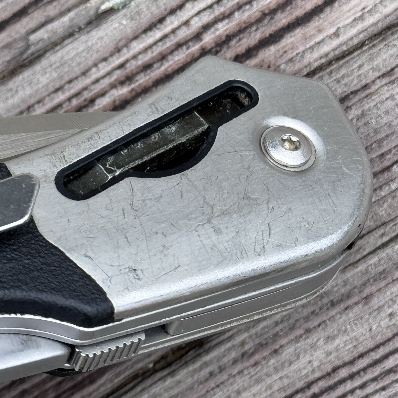 Leatherman E55B multitool (Expanse Series). Premium 154CM Stainless steel