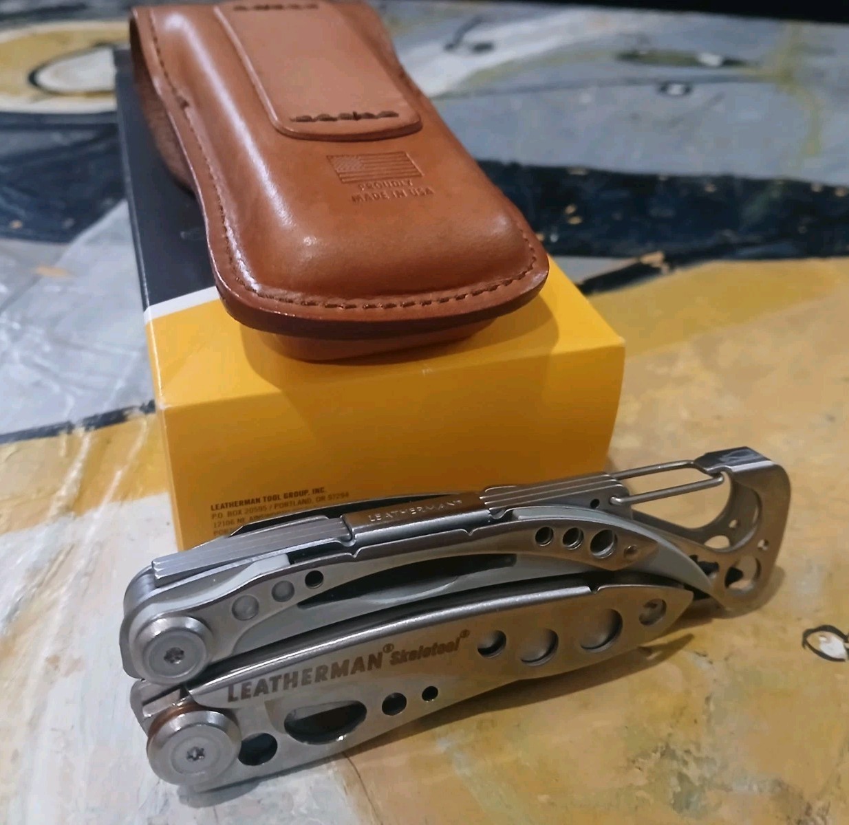 Unused Leatherman Skeletool Multitool- W/ Genuine Brown Leather Sheath USA Boxed