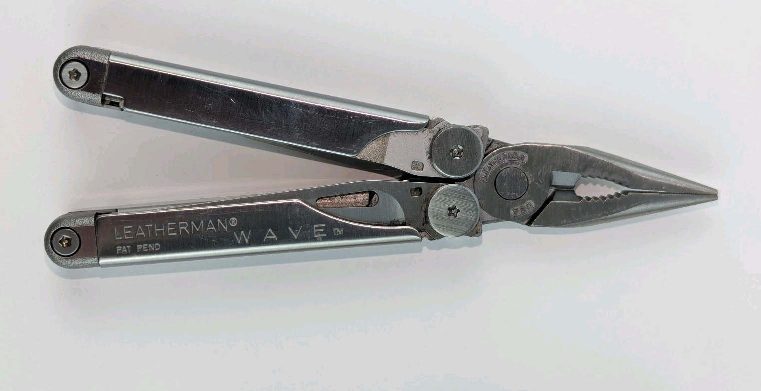 Leatherman Wave 1st Generation Multitool Original w/ Sheath