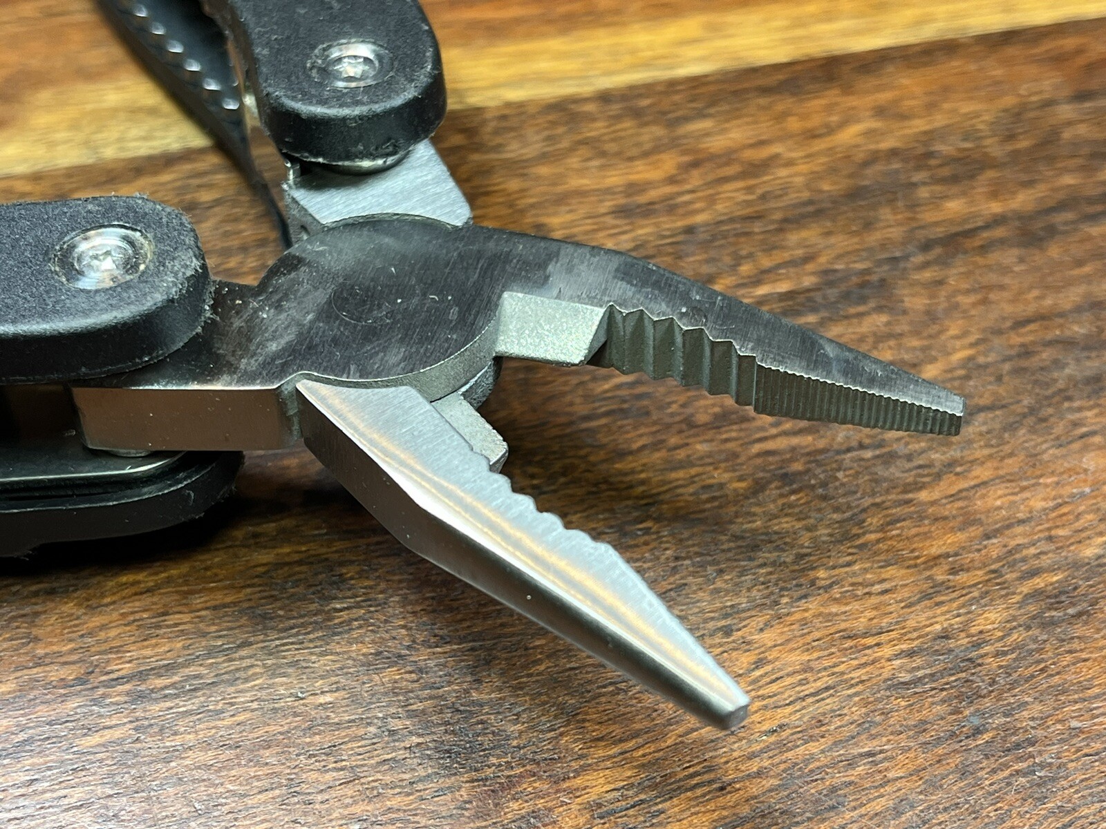 SmartGear USB Rechargeable Flashlight Multitool + Nylon Sheath