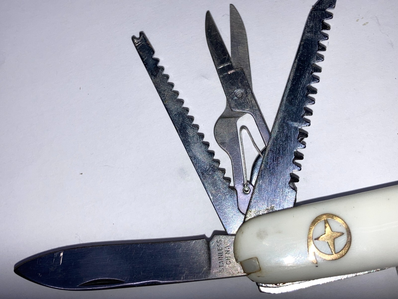 13-Function White Camping Knife (New, Dealer Old Stock Circa 1998) K-5011W