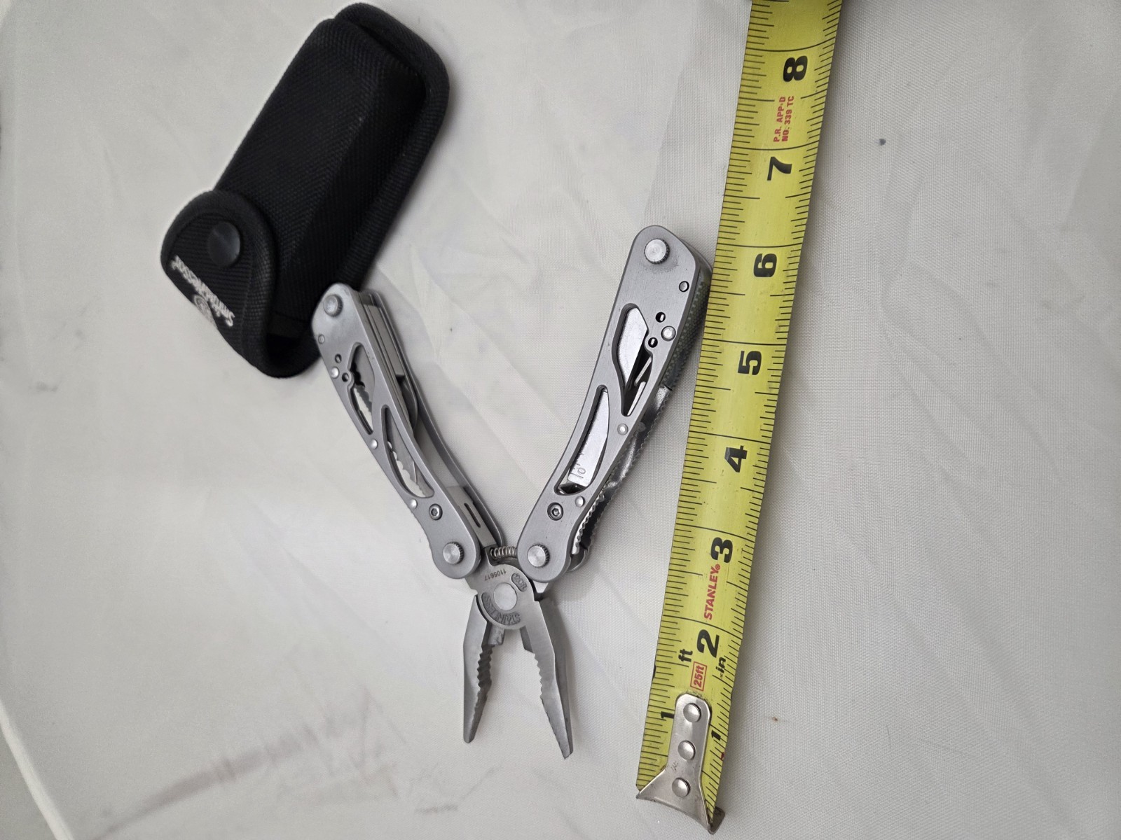 Stainless Seel Leatherman type Multi Tool with Carry Case