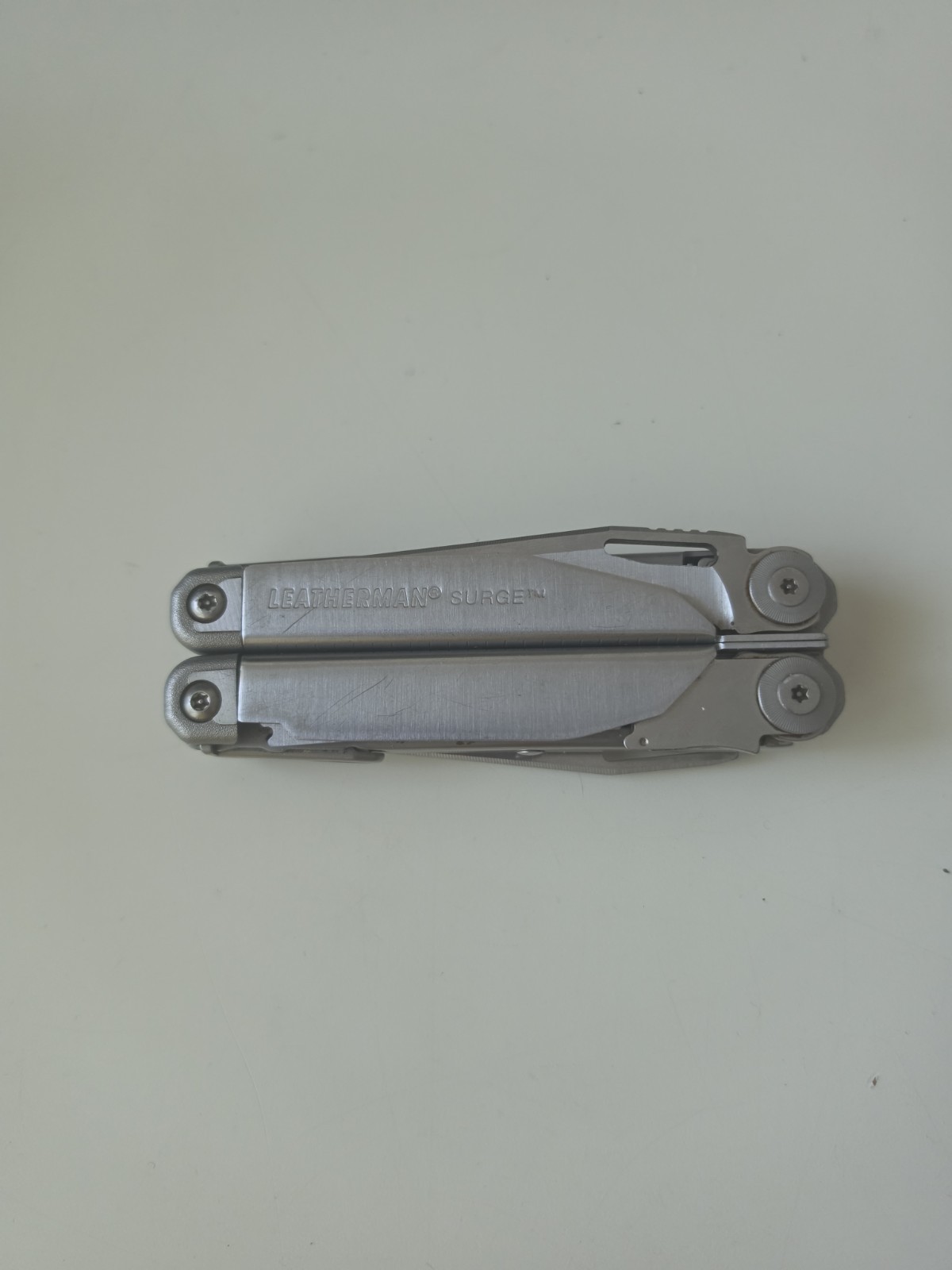 LEATHERMAN SURGE 19-In-1 Heavy Duty Multitool Locking Blade Xchanger