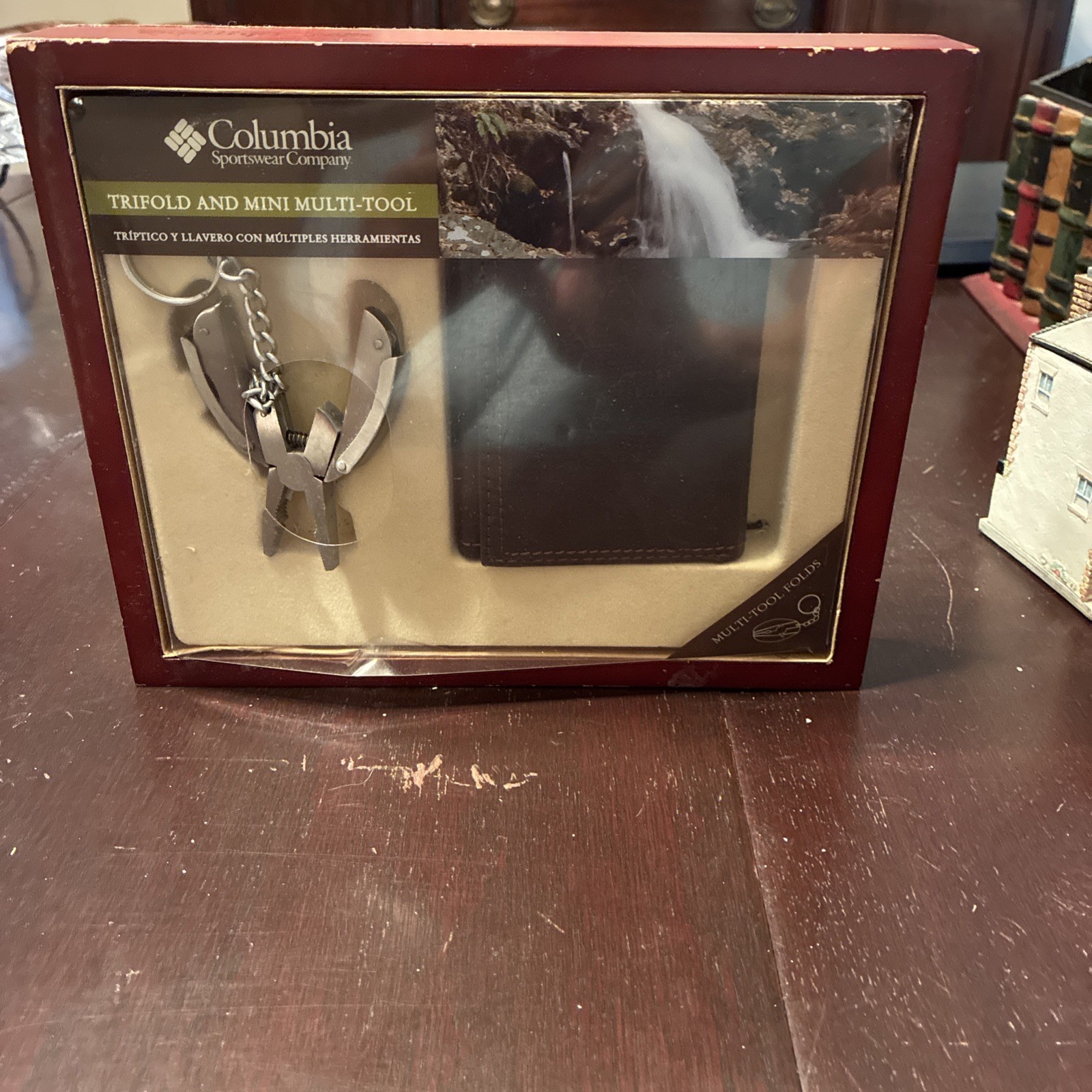 Columbia, Trifold And Mini Multi Tool