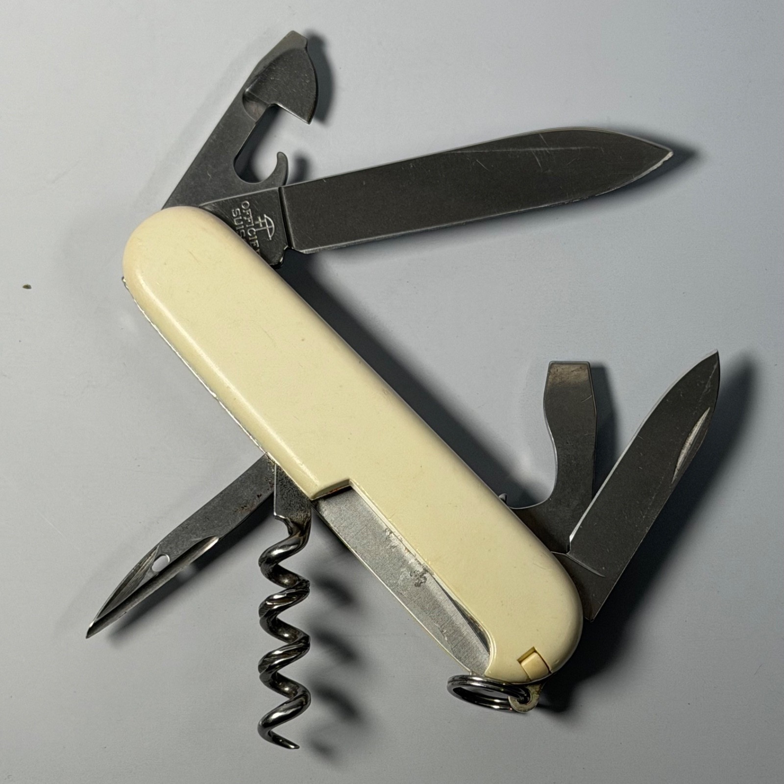 Vintage Victorinox Spartan Officier Suisse Bone White Nickle Shield