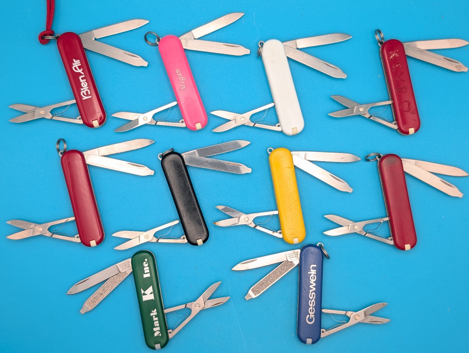 Lot of 10 Victorinox Classic Swiss Army Knife Multi Tools!