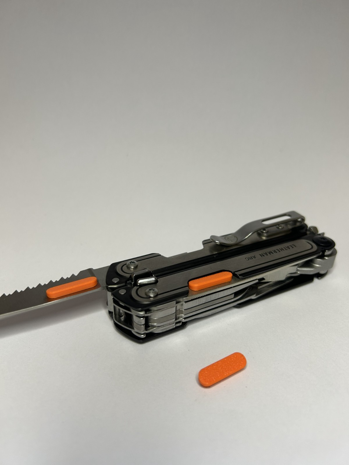 Leatherman Arc Upgrade Accessory – Thumb Studs