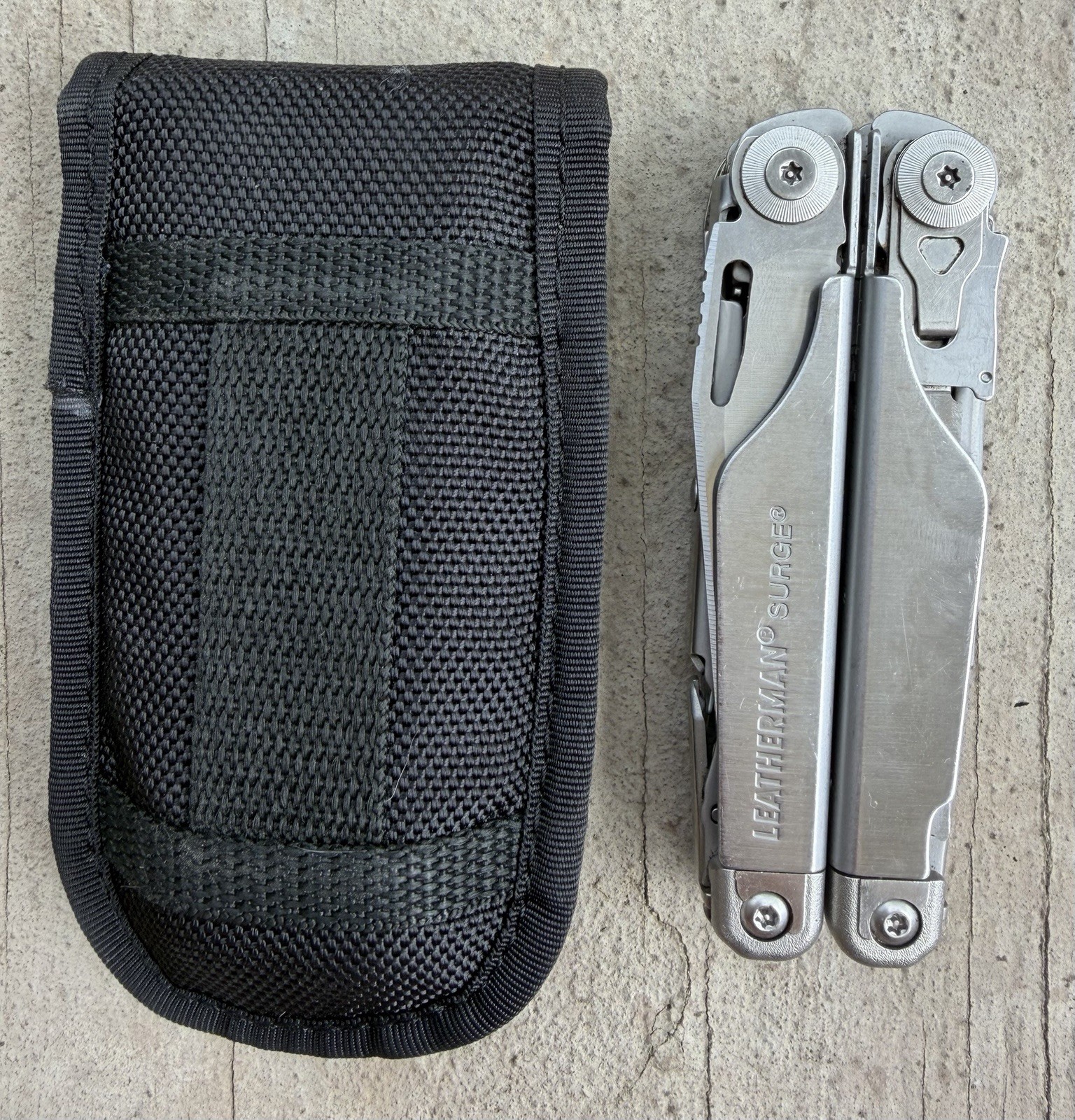 LEATHERMAN SURGE MULTI-TOOL IN BLACK NYLON SHEATH, EXCELLENT OVERALL USED!