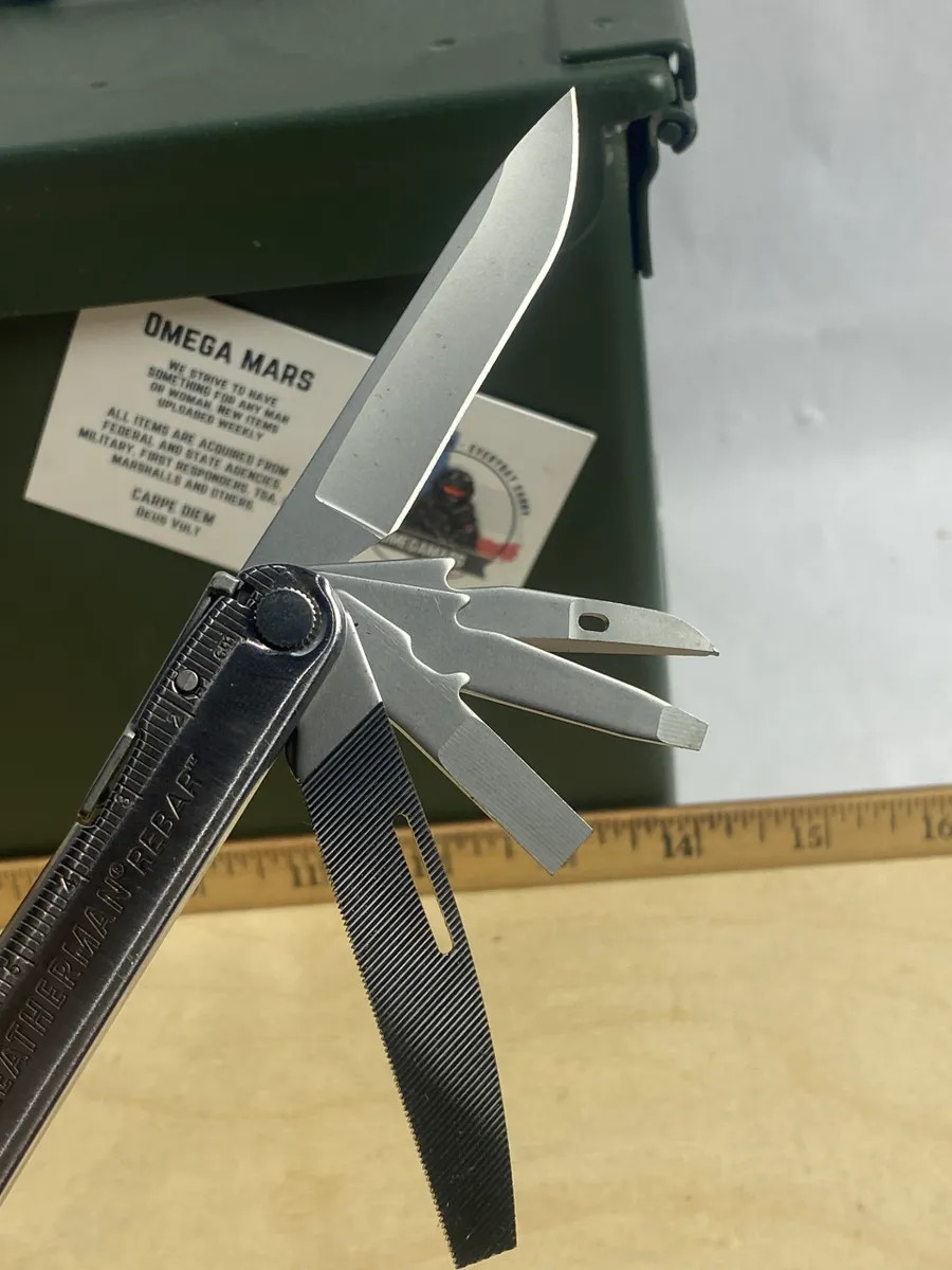Leatherman Rebar #R7. Punch chipped, the rest looks/feel brand new.