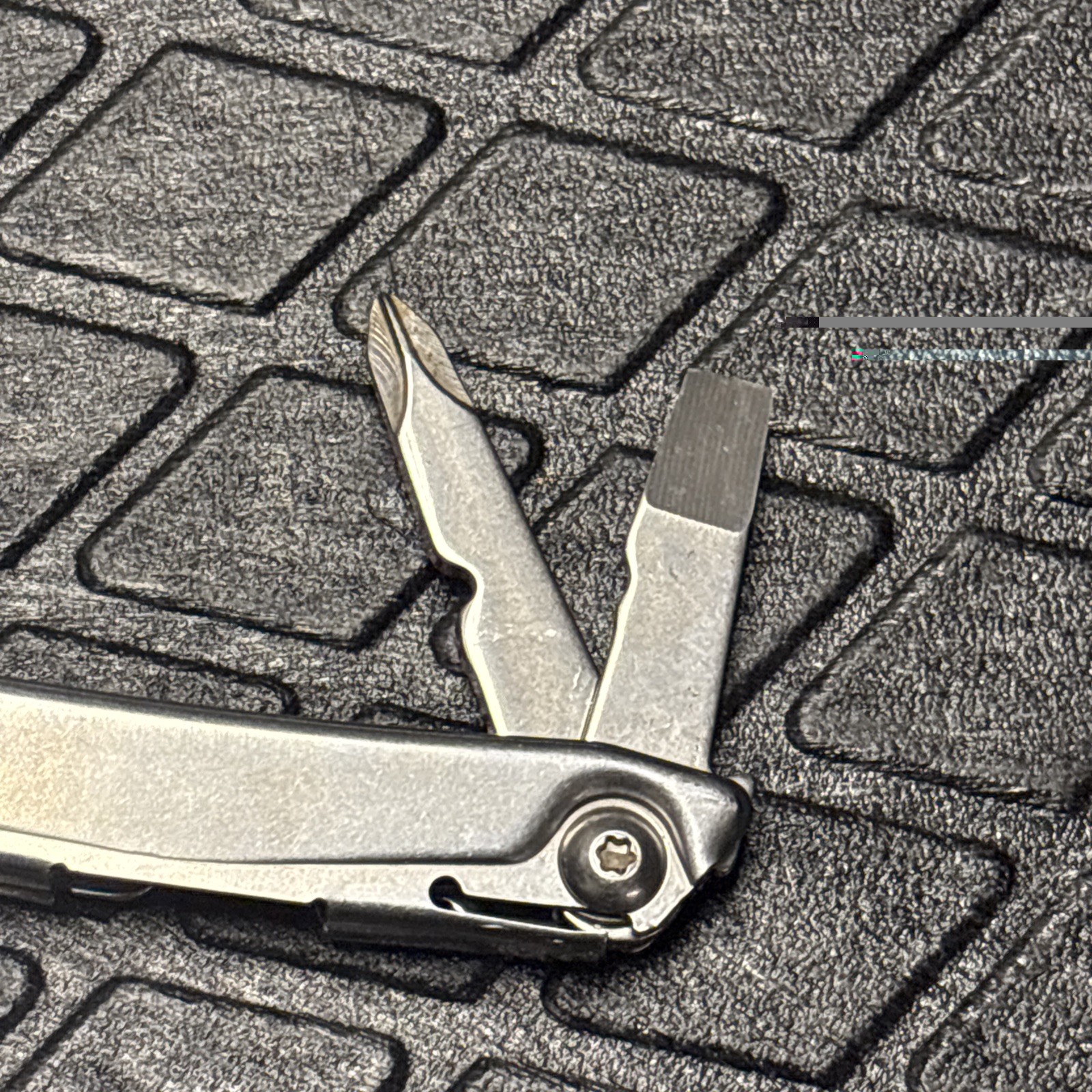 Leatherman Bolster Multi Tool – Silver