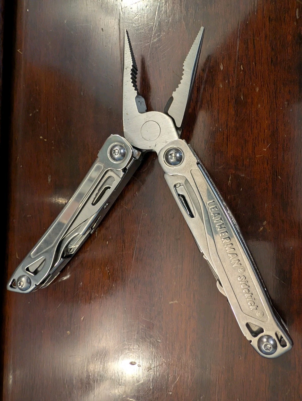Leatherman Sidekick Multi-Tool, Knife, Pliers, Saw, EDC B
