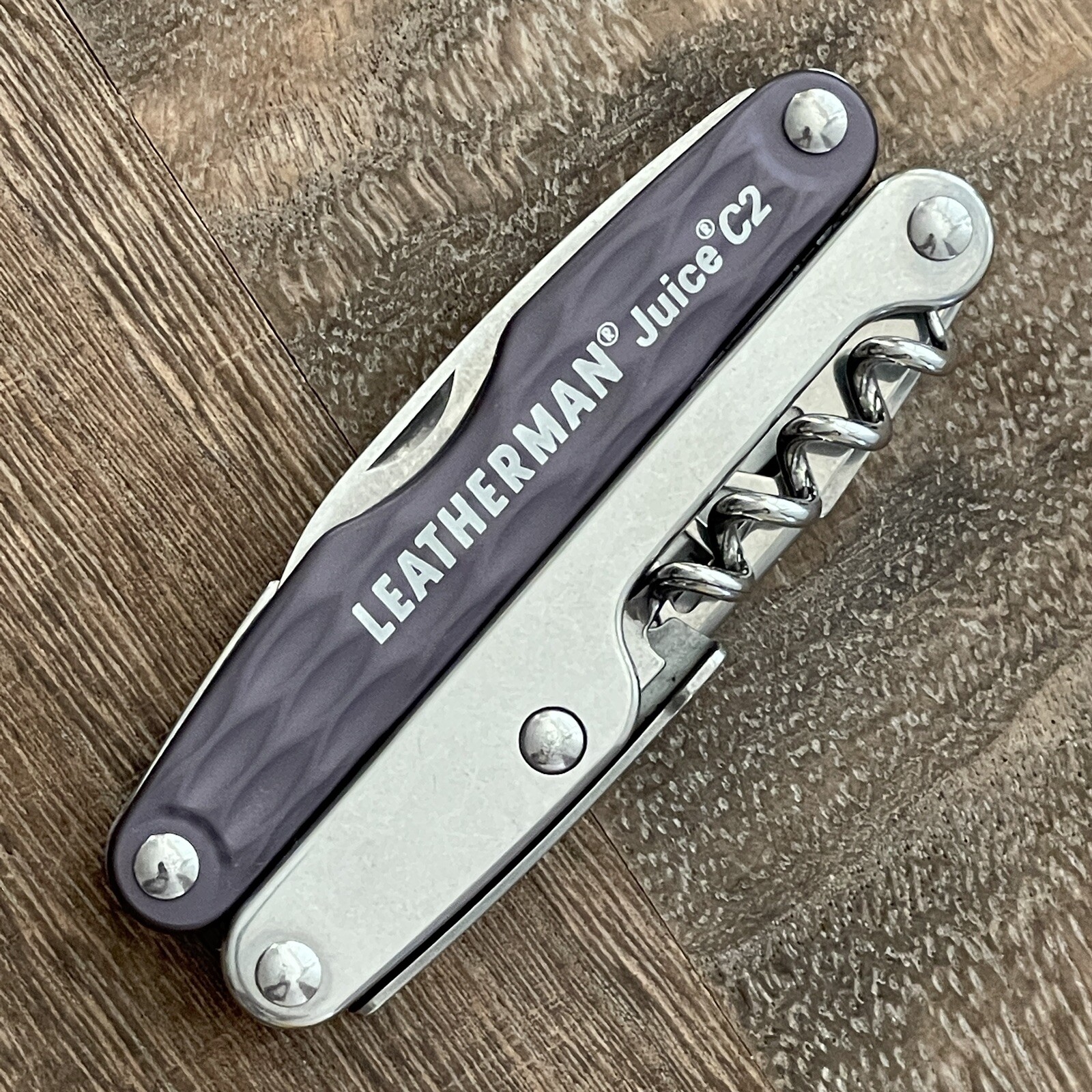 Leatherman Juice C2 Granite Grey multitool w/premium nylon sheath. Discontinued
