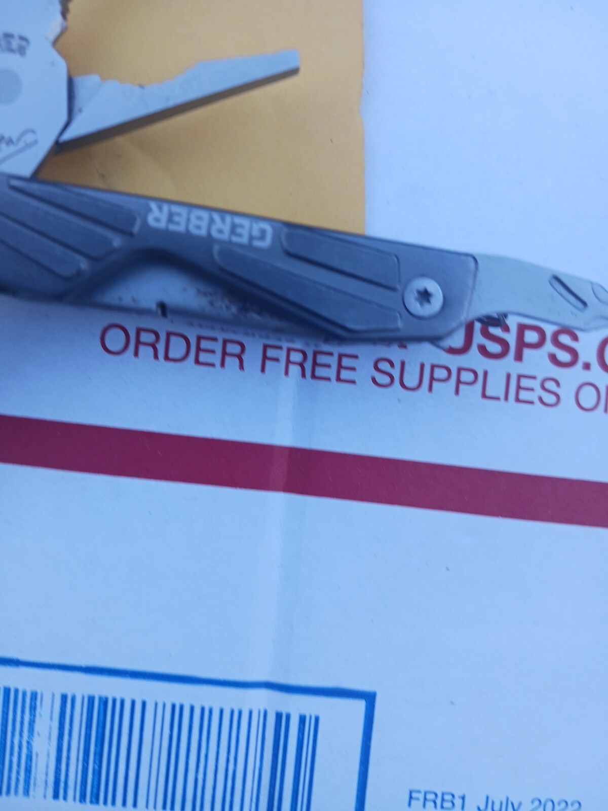 Gerber BG Multi Tool ( Mini Muti Tool )