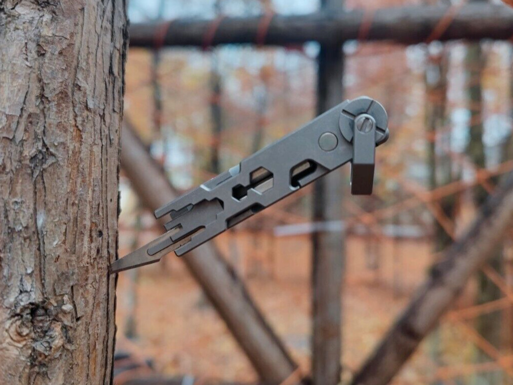 JOAT- EDC Gr5 Titanium Multi-Tool Hax Wrench Knife Screwdriver Bit Keychain