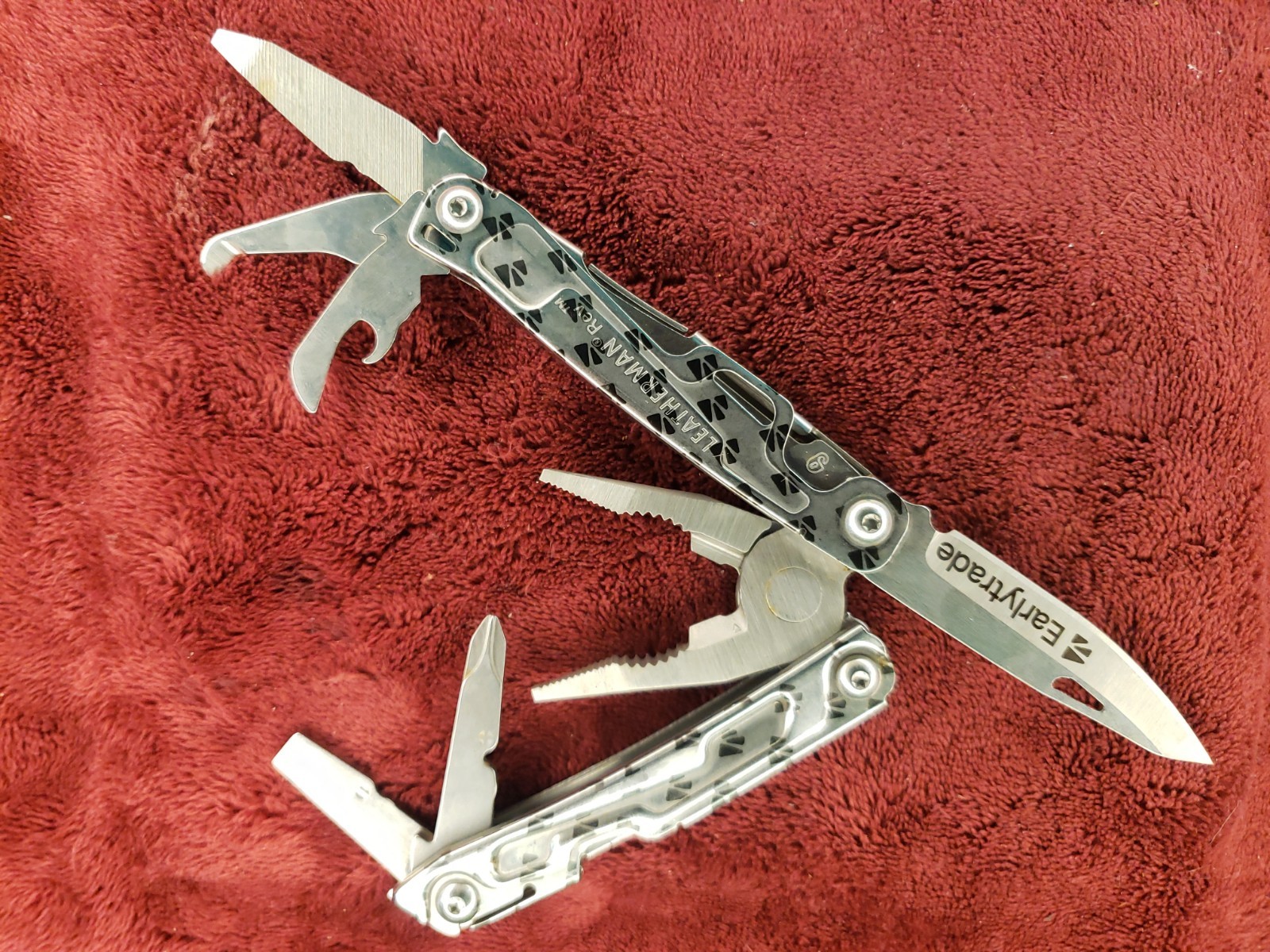 Leatherman Rev Multi Tool Knife Pliers Earlytrade print