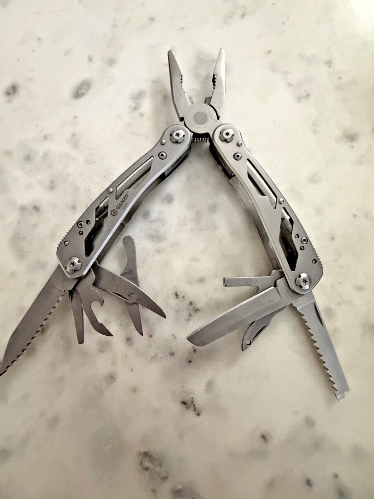 GANZO G202 Multi-Tool Pliers 10-in-1 Multi Tool Pocket Knife Screwdriver No Bits