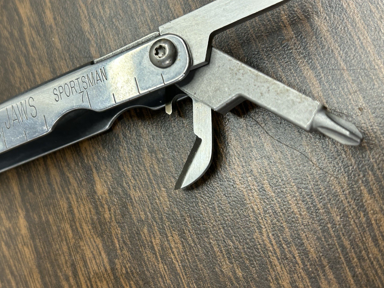 Bear MGC Cutlery Multi tool & Flashlight PK155MTF