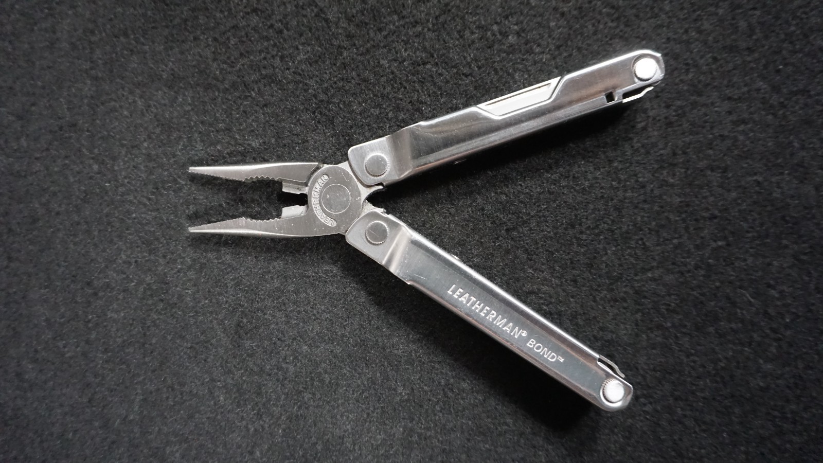 Leatherman Bond Multi-Tool Stainless Steel Pocket Tool w/ Pocket Clip Made in US
