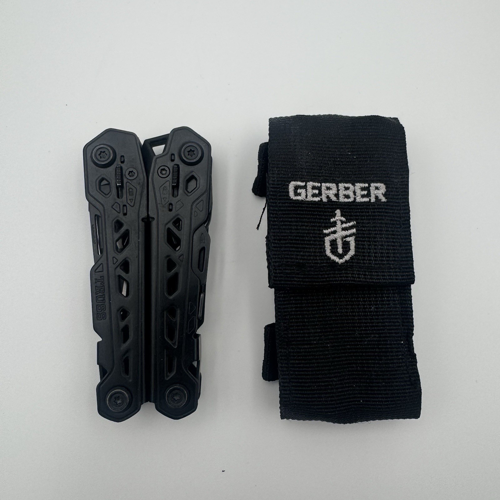 Gerber Truss Multitool Black with Multi-Position Sheath 30-001779