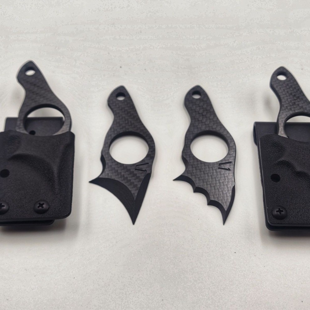 Non metallic EDC – Carbon fiber ultra-thin card Tool