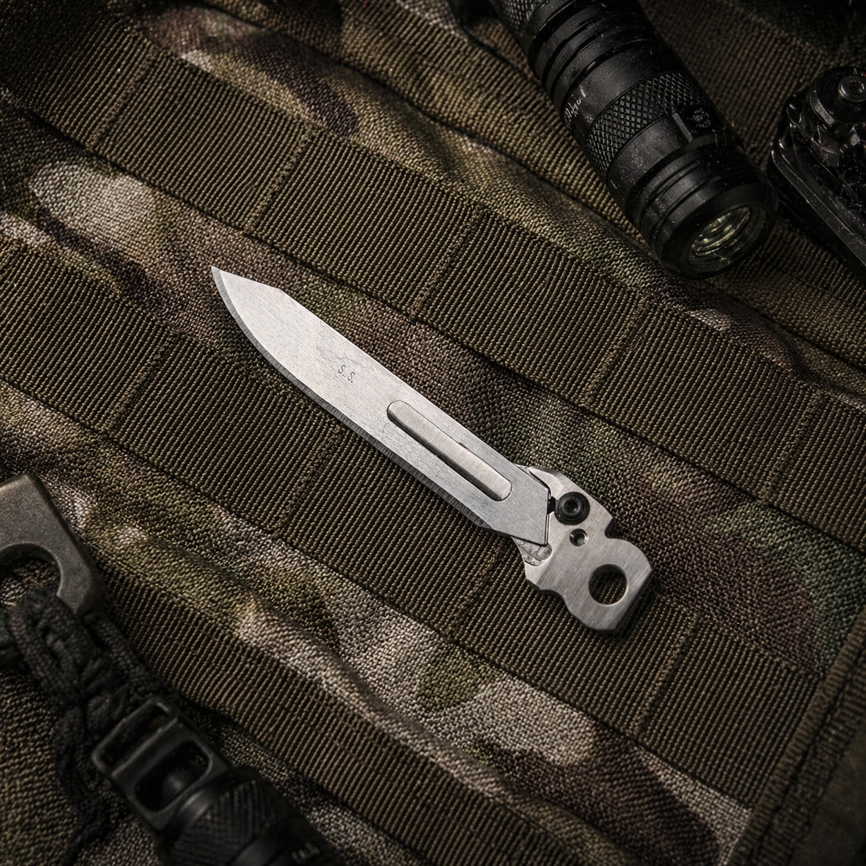 Scalpel Blade Holder Adapter for Leatherman WAVE ALPHA/CHARGE TTI/WAV Compatible