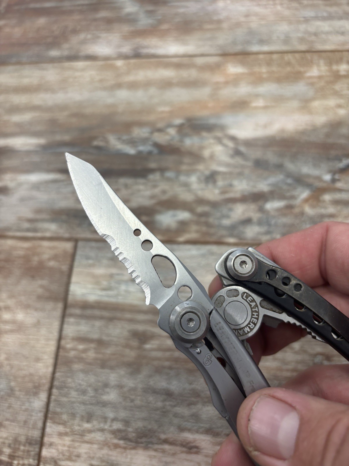 Leatherman Freestyle Multi-Tool Knife Plier Retired 1