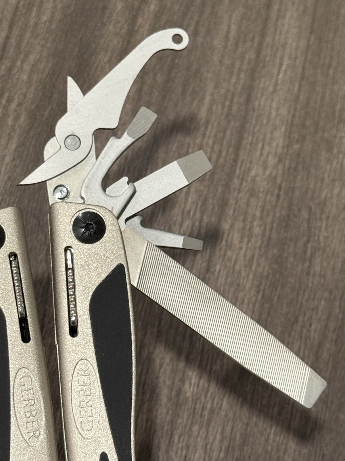 Gerber Legend MP800 Multi Tool /Multi Plier. Assembled in USA