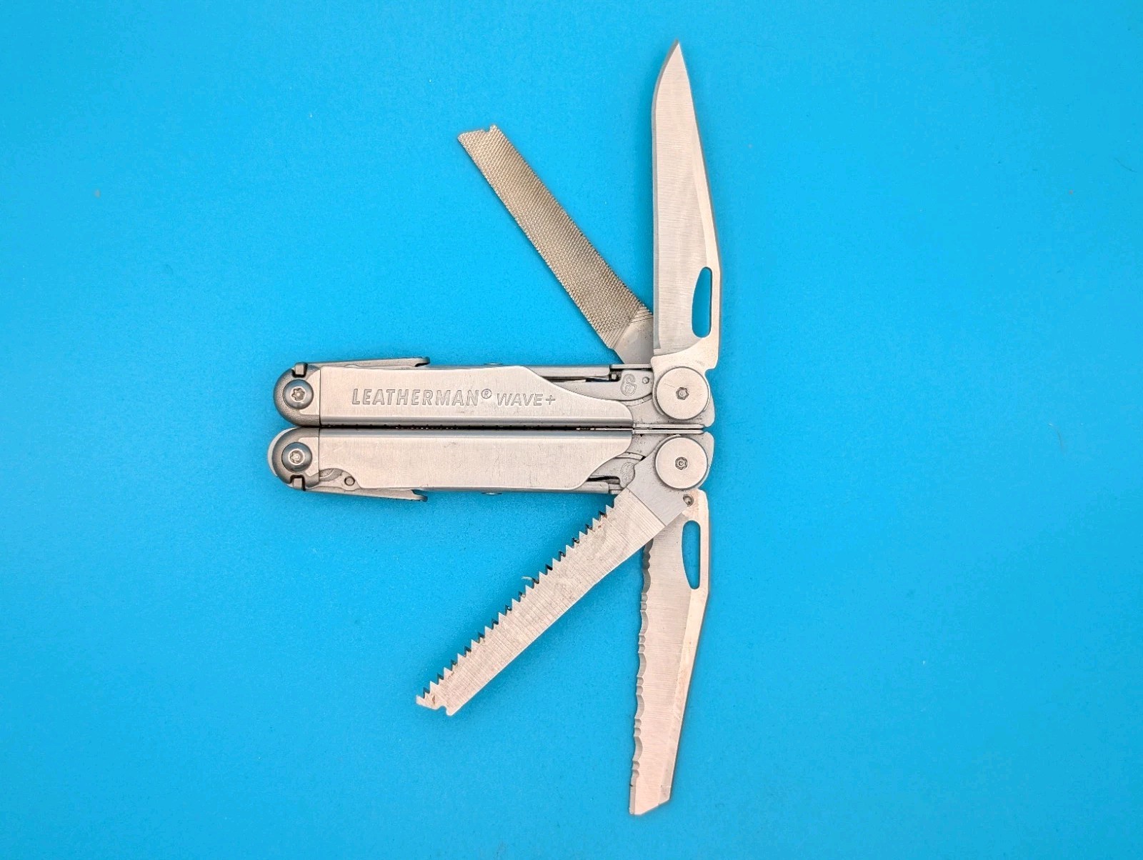 Leatherman Wave Plus + Multi-Tool! FAST SHIPPING! EXCELLENT